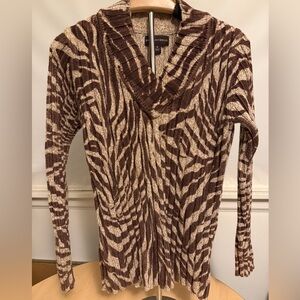 Dana Buchman Brown and Cream V-Neck Sweater